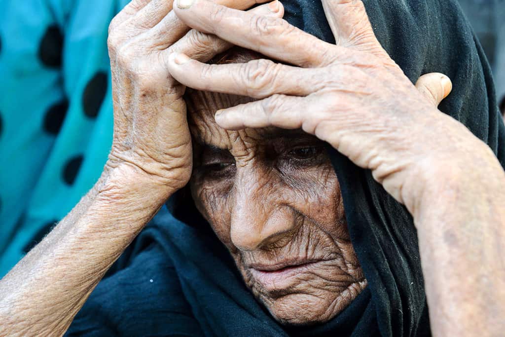 afghan woman 1024x683