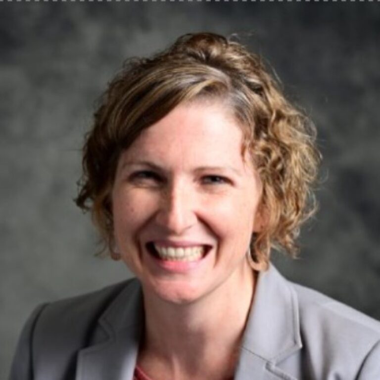 Sara Jones Headshot