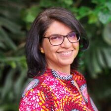 Sia Nowrojee headshot photo